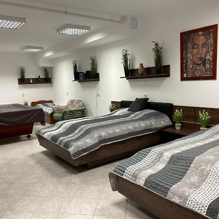 Budapest Wigwam 140 M2 Luaran gambar