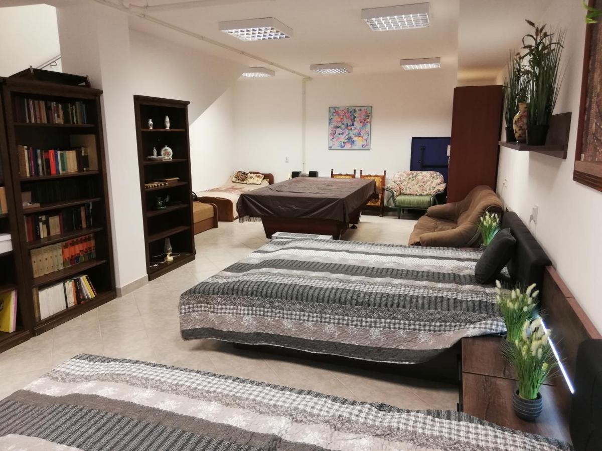 Budapest Wigwam 140 M2 Luaran gambar